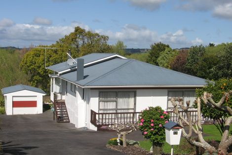 Photo of property in 15 Bickerstaffe Road, Maungaturoto, 0520