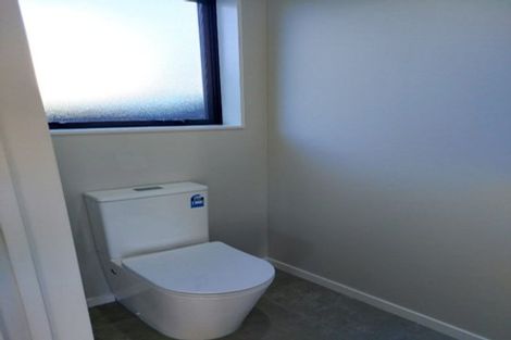 Photo of property in 1/30 West Coast Road, Glen Eden, Auckland, 0602