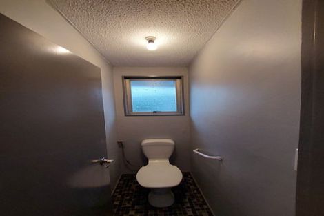 Photo of property in 1/50 Chipping Lane, Redwood, Christchurch, 8051