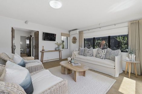 Photo of property in 317b Devonport Road, Tauranga, 3110