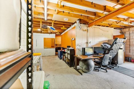 Photo of property in 8 Penton Road, Stanmore Bay, Whangaparaoa, 0932