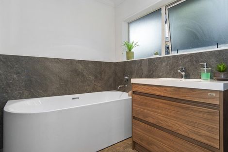 Photo of property in 11c Oceanbeach Road, Mount Maunganui, 3116