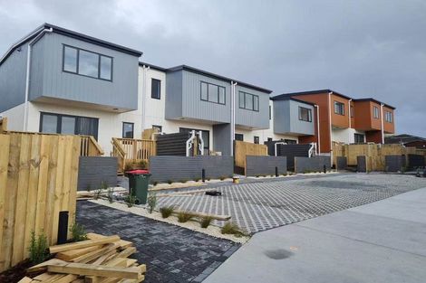 Photo of property in 10/6 Kereru Street, Henderson, Auckland, 0612