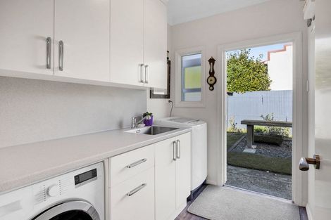 Photo of property in 15 Caplen Street, Hawera, 4610