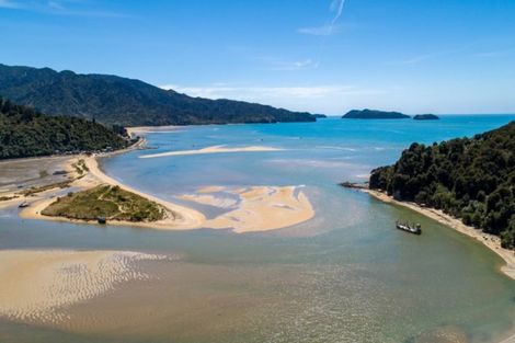 Photo of property in 26 Lady Barkly Grove, Kaiteriteri, Motueka, 7197