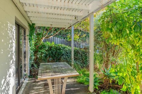 Photo of property in 36 Queens Road, Waikanae Beach, Waikanae, 5036