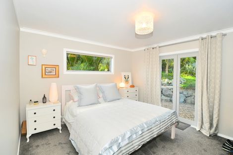 Photo of property in 6 Kendale Drive, Leigh, 0985