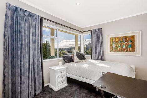 Photo of property in 6 Iona Place, Papakowhai, Porirua, 5024