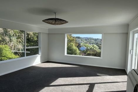 Photo of property in 5 Mamaku Grove, Khandallah, Wellington, 6035