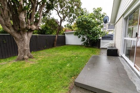 Photo of property in 51c Ludlam Crescent, Woburn, Lower Hutt, 5010