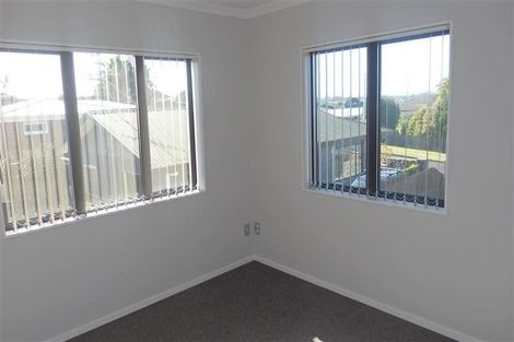 Photo of property in 12b Greers Road, Weymouth, Auckland, 2103