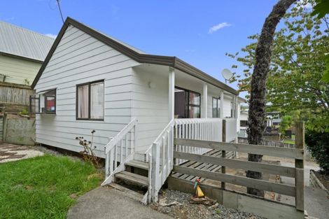 Photo of property in 25b Meander Drive, Welcome Bay, Tauranga, 3112