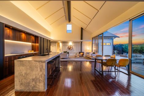 Photo of property in 5 Helm Place, Whitby, Porirua, 5024