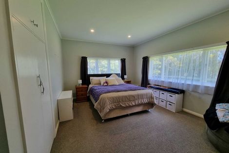 Photo of property in 210 Amreins Road, Taupaki, Henderson, 0782