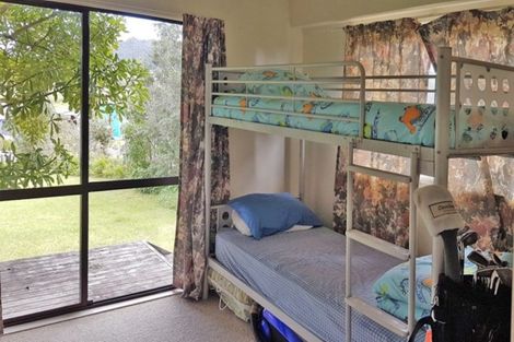 Photo of property in 104 Ocean Beach Road, Tairua, 3508