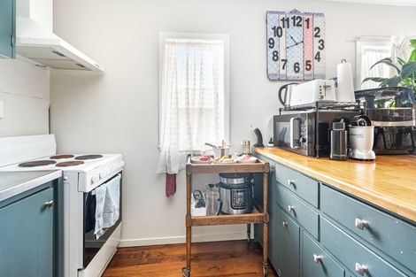 Photo of property in 27 Montgomery Avenue, Onerahi, Whangarei, 0110