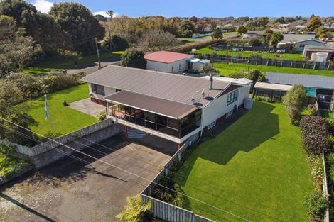 Photo of property in 18 Swinbourne Street, Waverley, 4510