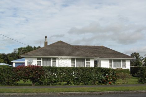 Photo of property in 1 Page Street, Stratford, 4332