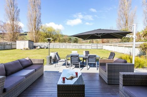 Photo of property in 120 Kinloch Road, Kinloch, Taupo, 3377