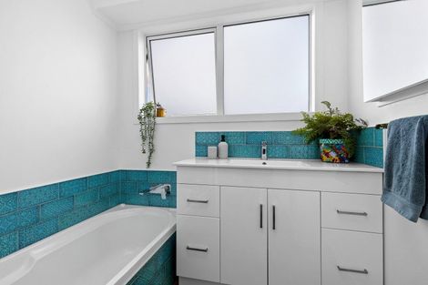 Photo of property in 8 Tikati View, Titahi Bay, Porirua, 5022