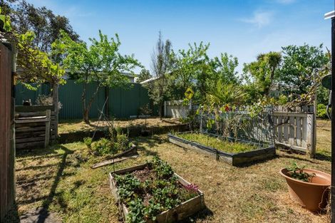 Photo of property in 25 Lyndhurst Crescent, Aranui, Christchurch, 8061