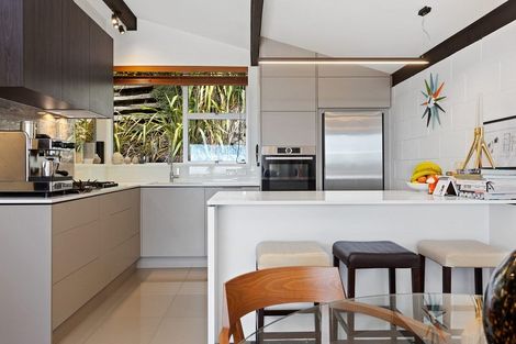 Photo of property in 38 Whareora Terrace, Cashmere, Christchurch, 8022