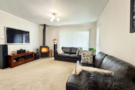 Photo of property in 16 Onetaunga Road, Chatswood, Auckland, 0626