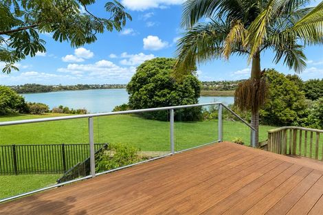Photo of property in 161 West Harbour Drive, West Harbour, Auckland, 0618