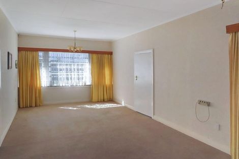 Photo of property in 13 Severn Street, Island Bay, Wellington, 6023