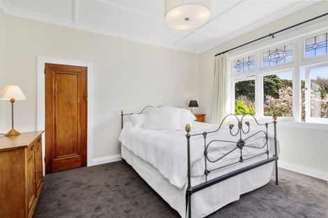 Photo of property in 17 Saint Albans Grove, Woburn, Lower Hutt, 5010