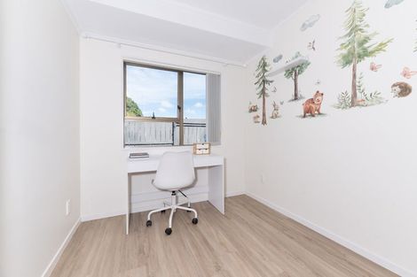 Photo of property in 2/168 Prince Regent Drive, Farm Cove, Auckland, 2012