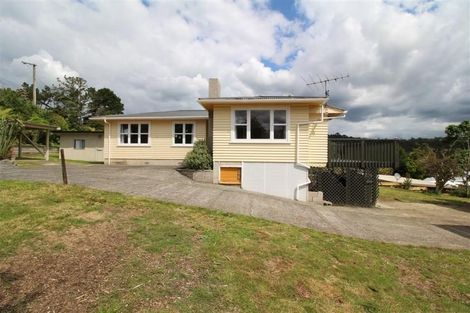 Photo of property in 21 Phillip Avenue, Glen Eden, Auckland, 0602