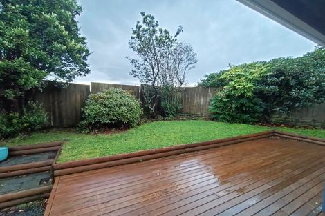 Photo of property in 51a Guadeloupe Crescent, Grenada Village, Wellington, 6037