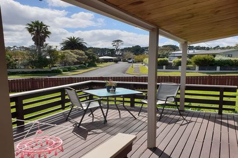 Photo of property in 118 Racecourse Road, Waiuku, 2123