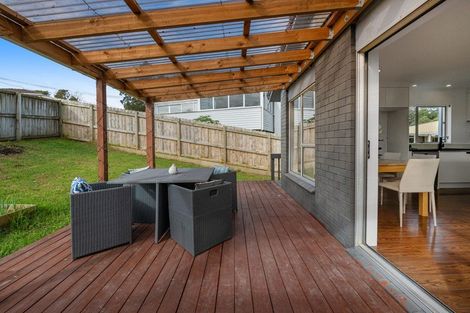 Photo of property in 1/4 Clare Place, Glenfield, Auckland, 0629