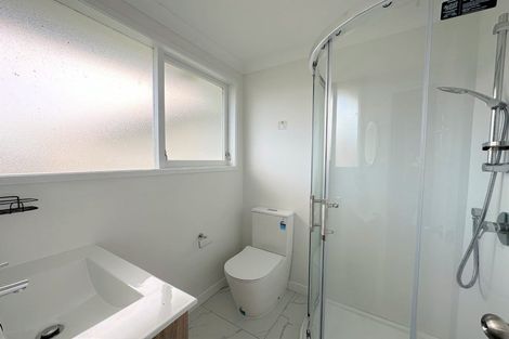 Photo of property in 5 Ussher Place, Pakuranga Heights, Auckland, 2010