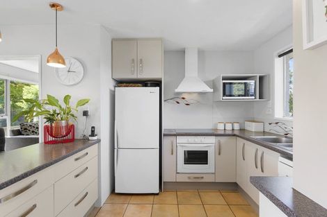 Photo of property in 2 Kahukura Road, Hei Hei, Christchurch, 8042