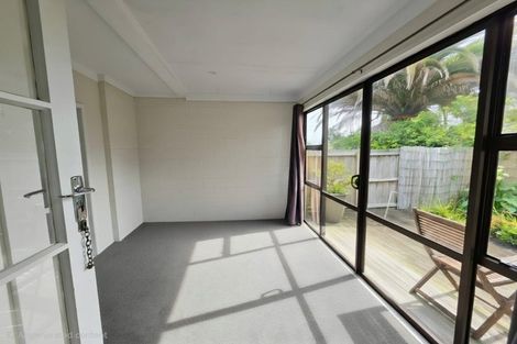 Photo of property in 2/57 Cardiff Road, Pakuranga, Auckland, 2010