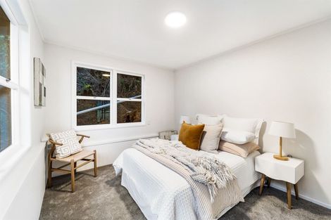 Photo of property in 26b Wade River Road, Stanmore Bay, Whangaparaoa, 0932