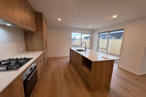 Photo of property in 32 River Stone Drive, Halswell, Christchurch, 8025