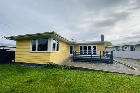 Photo of property in 11 River Road, Masterton, 5810