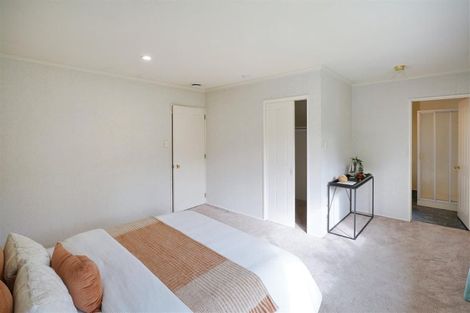 Photo of property in 33 Peer Street, Upper Riccarton, Christchurch, 8041