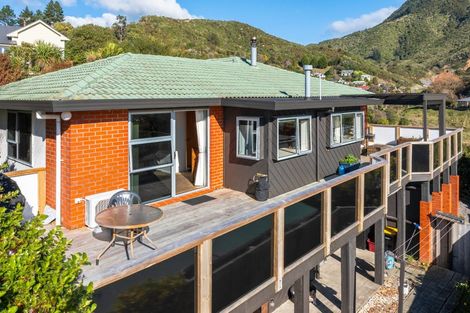 Photo of property in 14 Cornwall Street, Picton, 7220