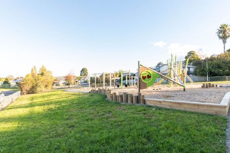 Photo of property in 7a Buisson Glade, West Harbour, Auckland, 0618