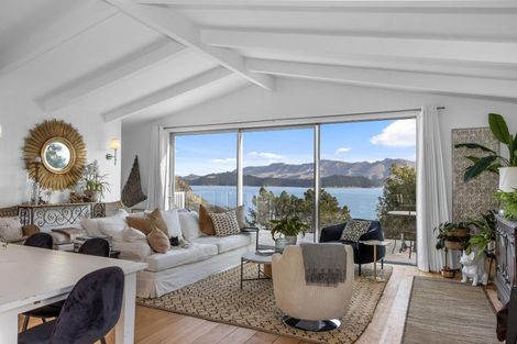 Photo of property in 20 Emerson Crescent, Diamond Harbour, Lyttelton, 8971
