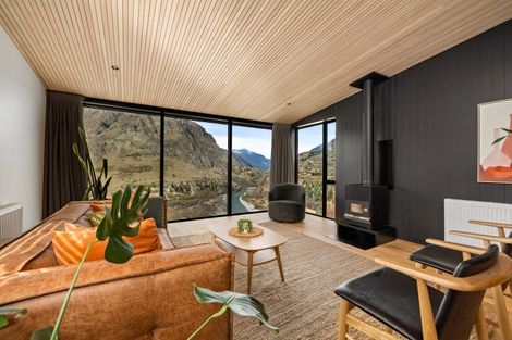 Photo of property in 11 Powder Terrace, Arthurs Point, Queenstown, 9371