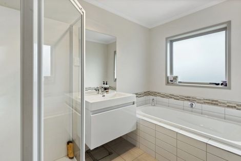 Photo of property in 6 Briar Rose Court, Huntington, Hamilton, 3210