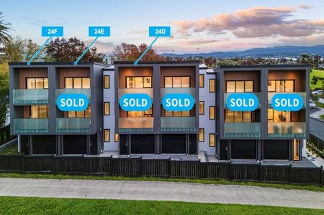 Photo of property in 24f Essex Street, Te Atatu South, Auckland, 0610