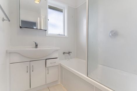 Photo of property in 17 Wilson Place, Papakura, 2110