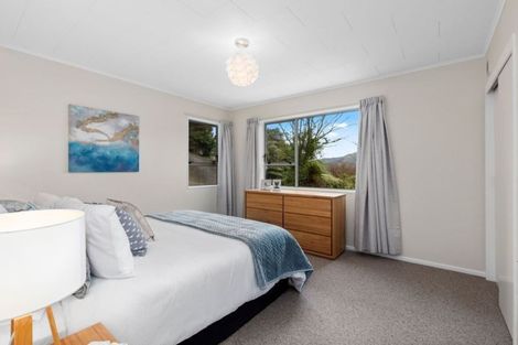 Photo of property in 30 Davis Grove, Wainuiomata, Lower Hutt, 5014